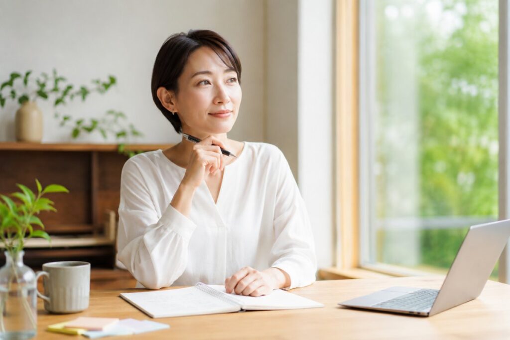 カラットセラピーの学びを仕事や活動に活かす女性のイメージ